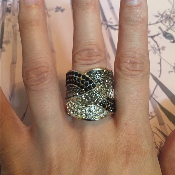 Size 7 cocktail ring - Picture 2 of 4